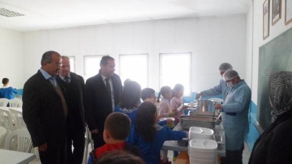 İlçe milli eğitim müdürü İbrahim GÜN ve Şube Müdürü Aydın OKAN,İlçemiz Atatürk ilkokulunda taşımalı öğrenci yemek faaliyetlerini kontrol ettiler.