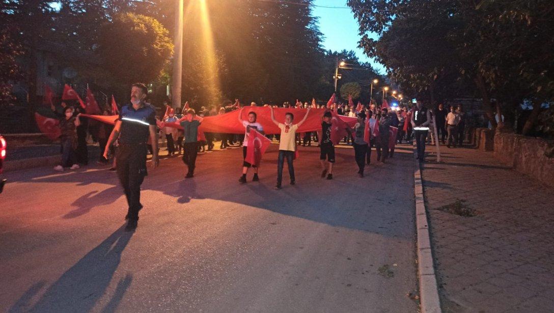 İlçe Milli Eğitim Müdürü Rıfat  ORHAN'ın 15 Temmuz Demokrasi Zaferi ve Şehitleri Anma Günü Mesajı